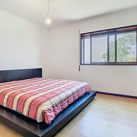 アパート Ria & Mar オヴァール